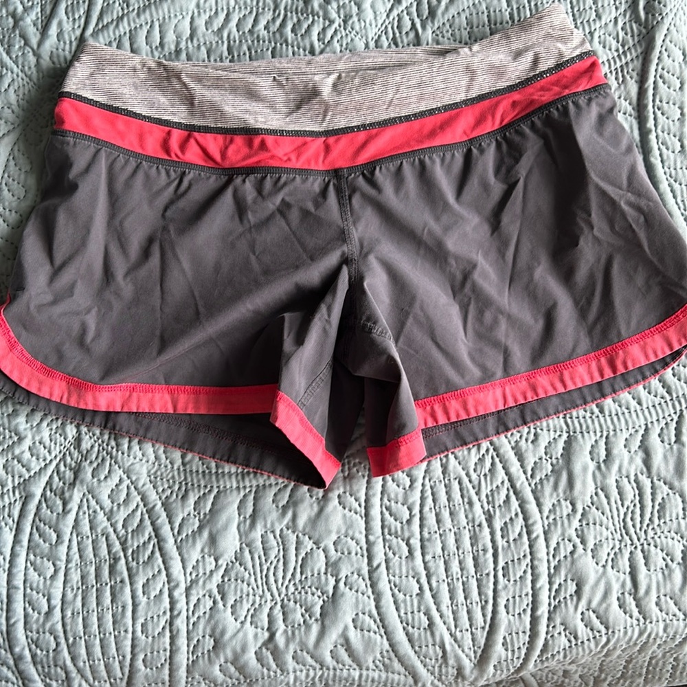 Lululemon running shorts with back zip pocket